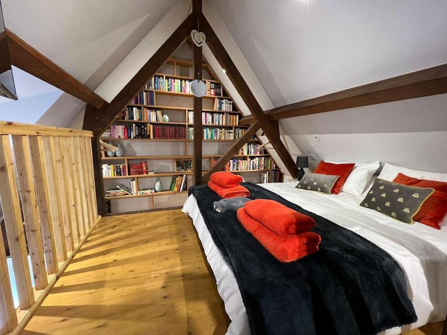 The Shack - Thatched Self Contained Annex Collingbourne Ducis 外观 照片